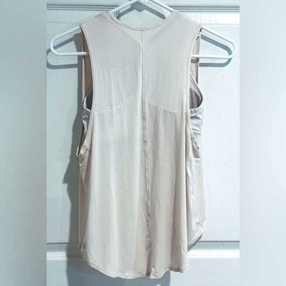 Lululemon Flow Y 2-in-1 Yoga Tank Top A–C Cups White Opal Size 4 - Picture 6 of 10